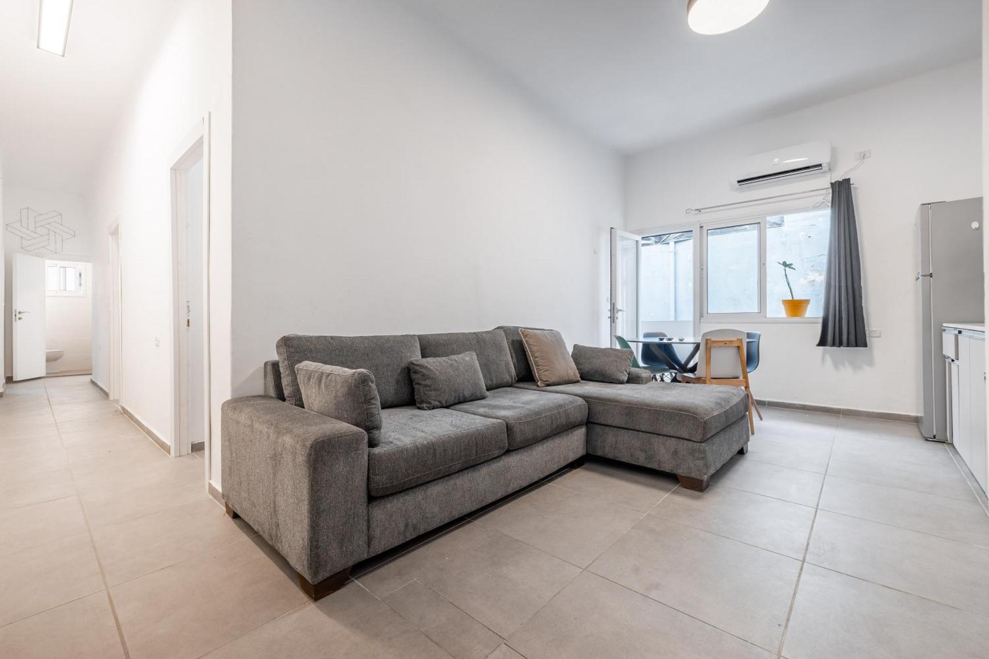 Ourplace Abulafya Living Apartment Тел Авив Екстериор снимка